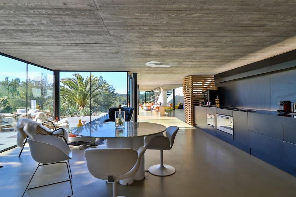Villa On The Rocks 邦多勒 外观 照片