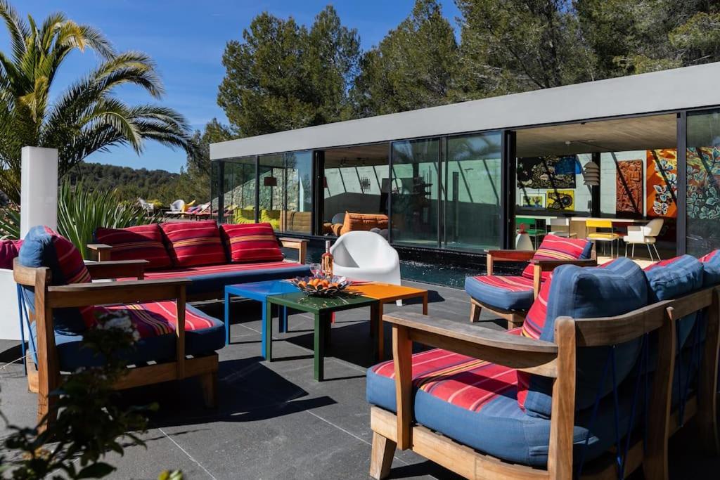 Villa On The Rocks 邦多勒 外观 照片