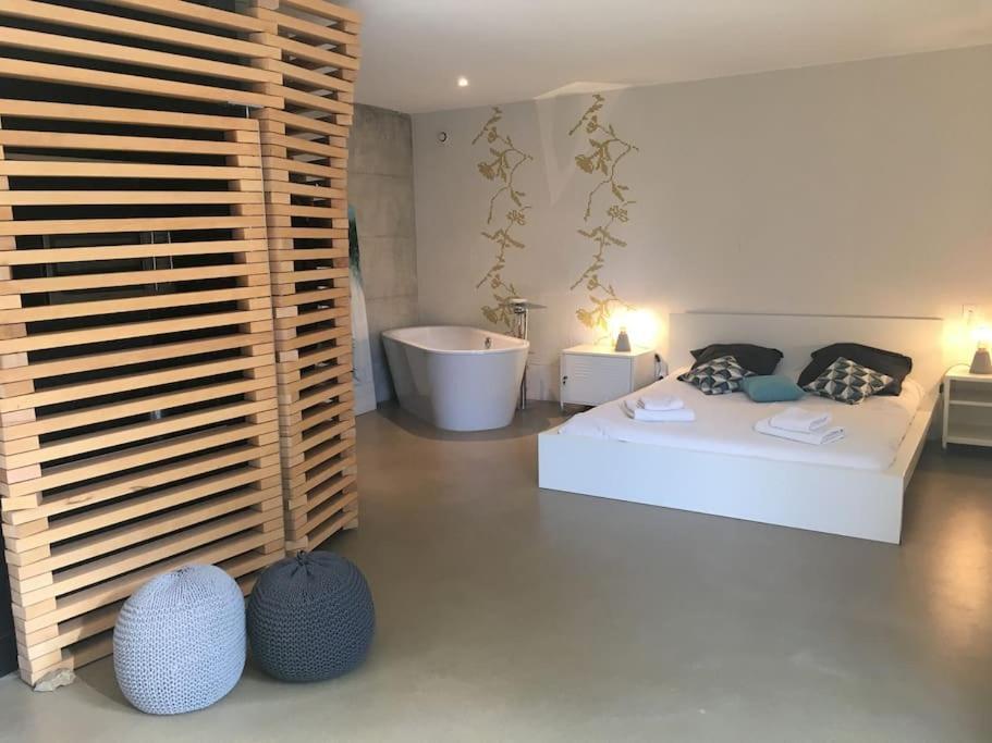 Villa On The Rocks 邦多勒 外观 照片