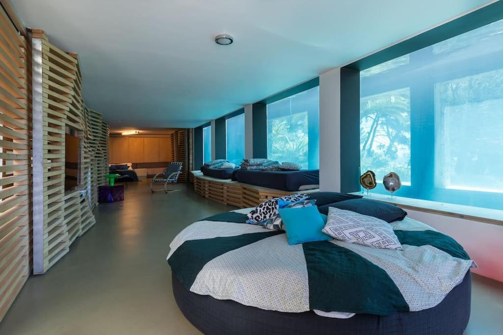 Villa On The Rocks 邦多勒 外观 照片
