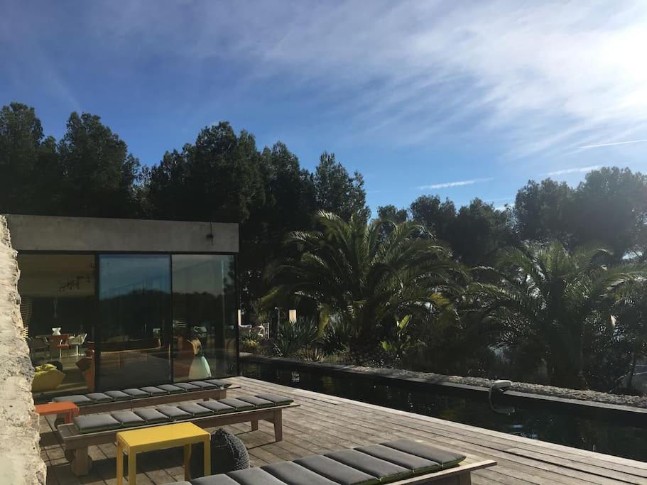 Villa On The Rocks 邦多勒 外观 照片